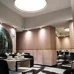 Univers 4* Nice