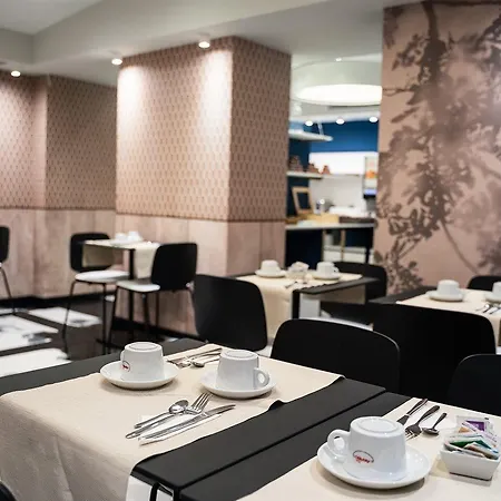 Univers 4* Nizza