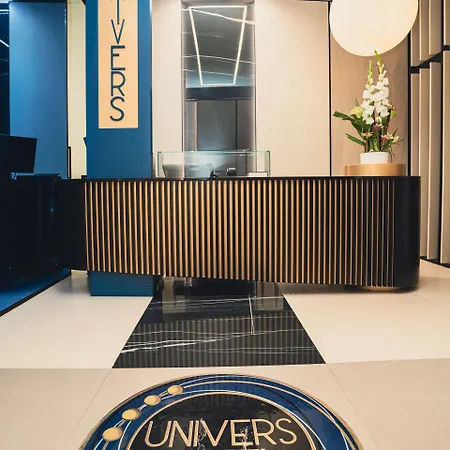Univers Szálloda