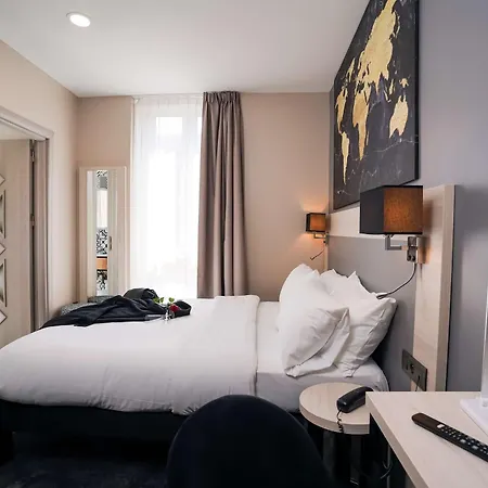 Univers 4* Nice