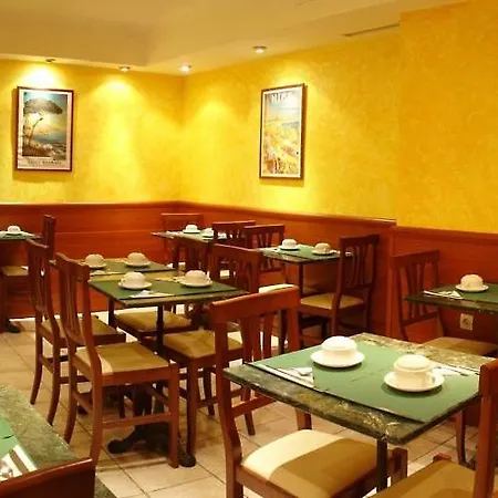 Univers 4* Nizza