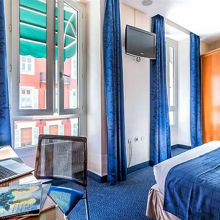 Szálloda Univers 4*