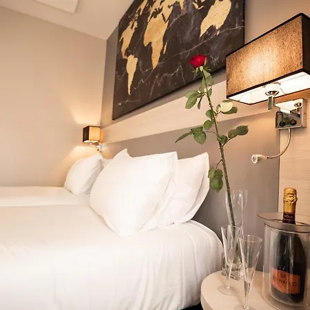 尤尼维酒店 4* 尼斯