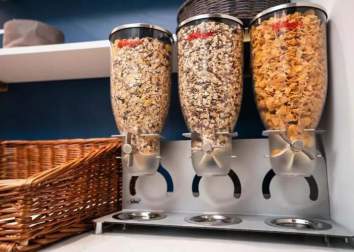 ウニヴェール ホテル